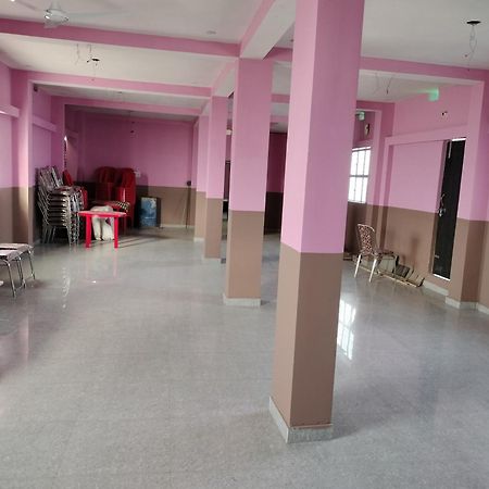 Hotel Radhey Krishna Patna  Kültér fotó