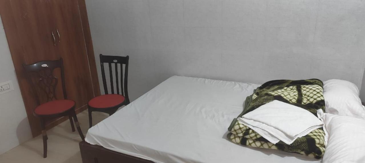 Hotel Radhey Krishna Patna  Kültér fotó